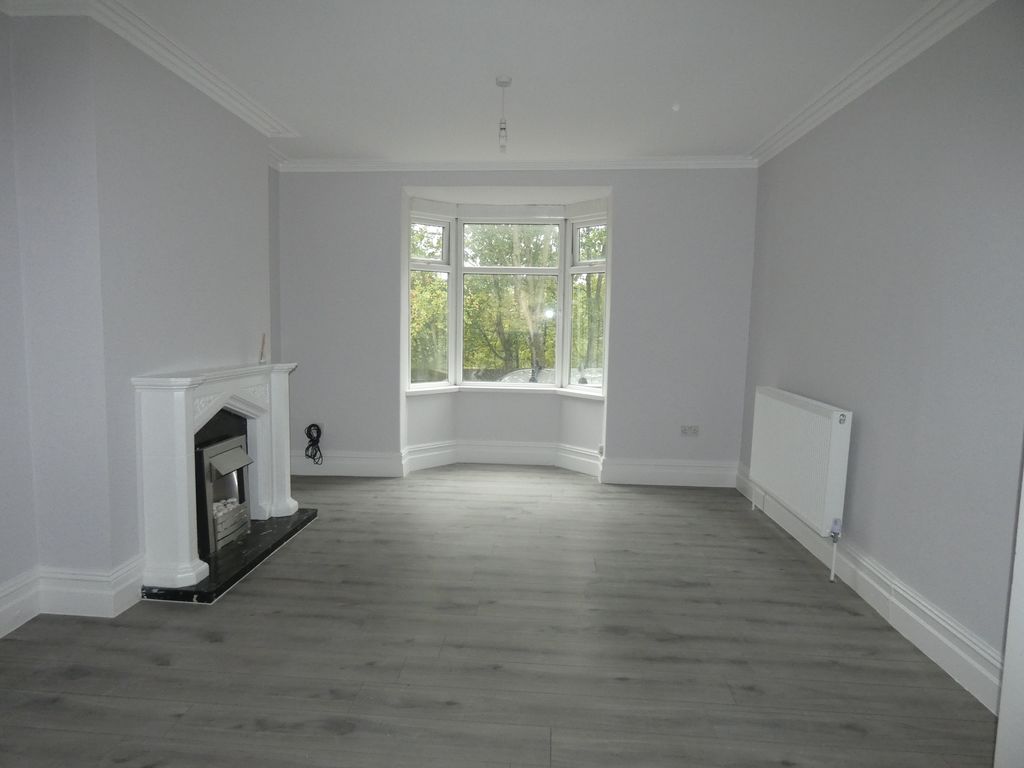 Lounge- click for photo gallery